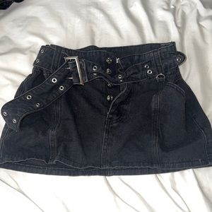 Adika mini black skirt